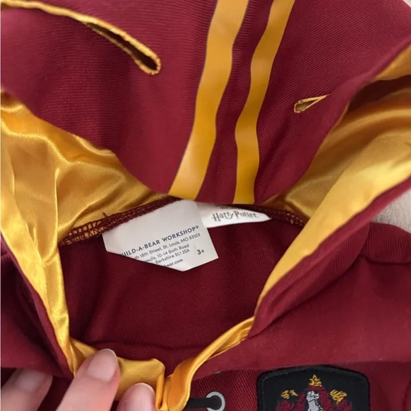 buildabear harry potter gryffindor quidditch uniform + accessories - Picture 10 of 11